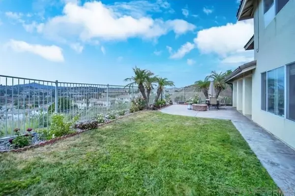 Spring Valley, CA 91978,10394 Valley Waters Dr