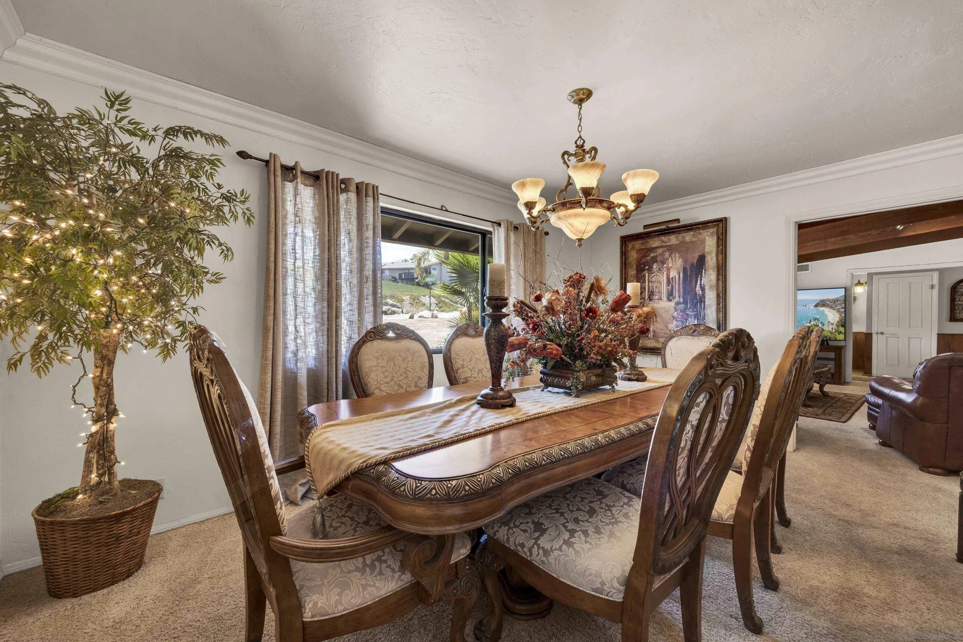 El Cajon, CA 92020,11608 Vernette Ct