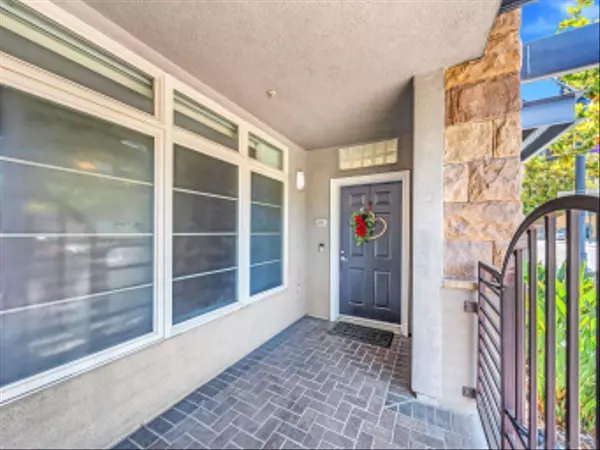 San Diego, CA 92101,1480 Broadway #2101