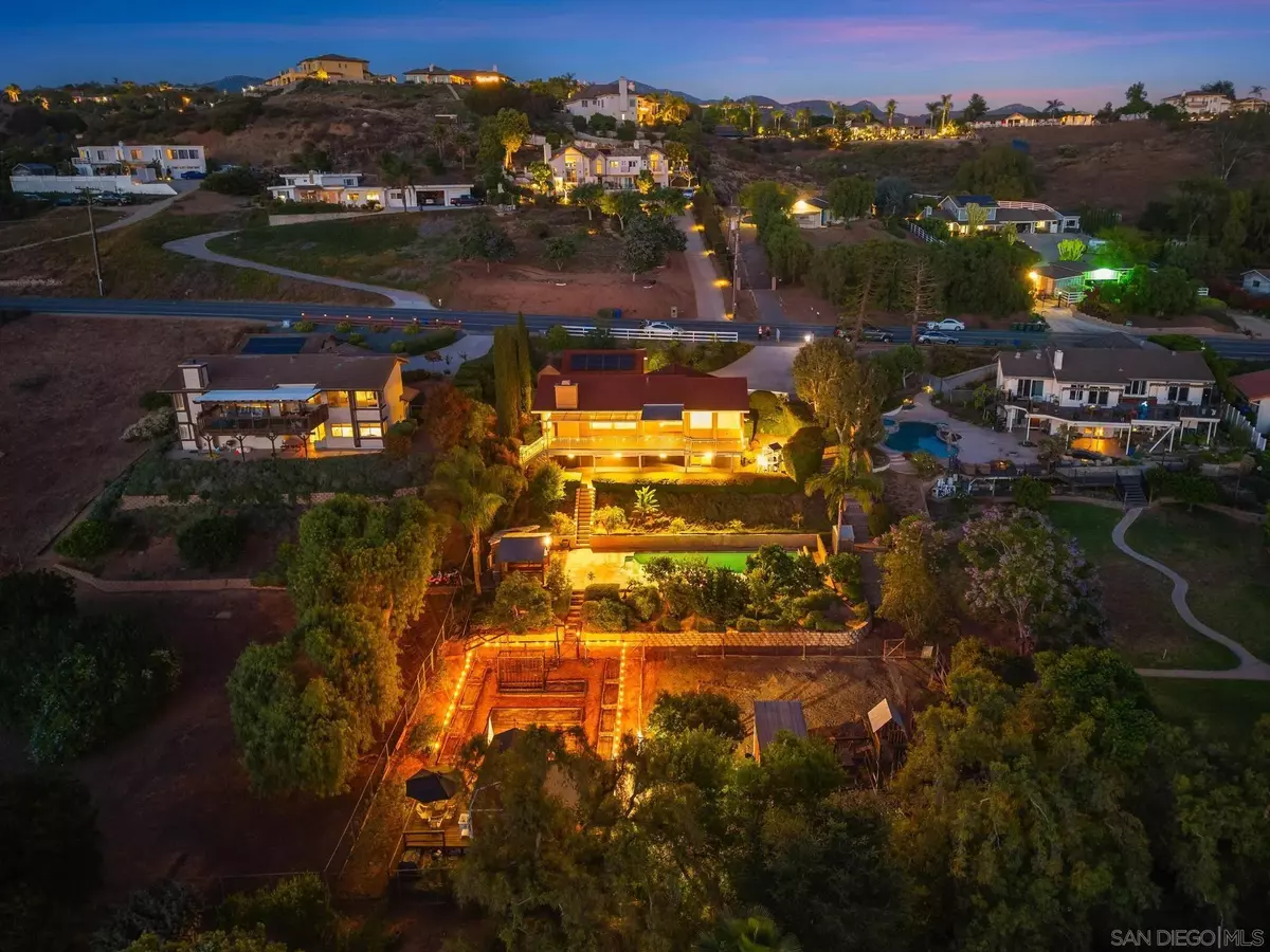 Poway, CA 92064,14046 Tierra Bonita Rd.