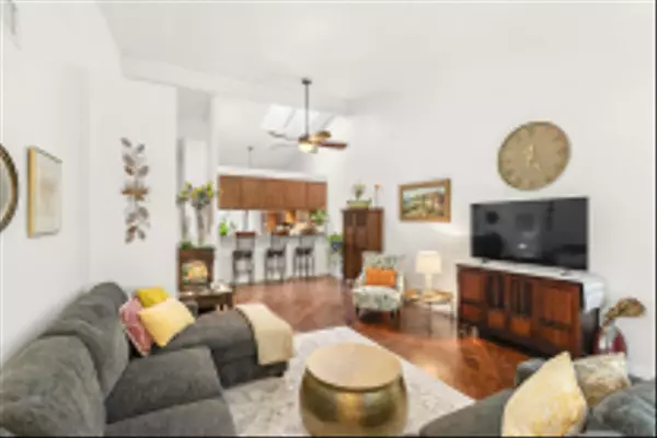 San Diego, CA 92128,17909 Avenida Alozdra