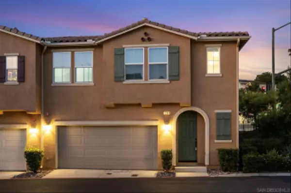 1384 Mesquite Dr, Vista, CA 92083