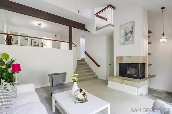 La Jolla, CA 92037,3319 Caminito Eastbluff #181