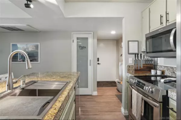 Bonsall, CA 92003,31940 Del Cielo Este #D3