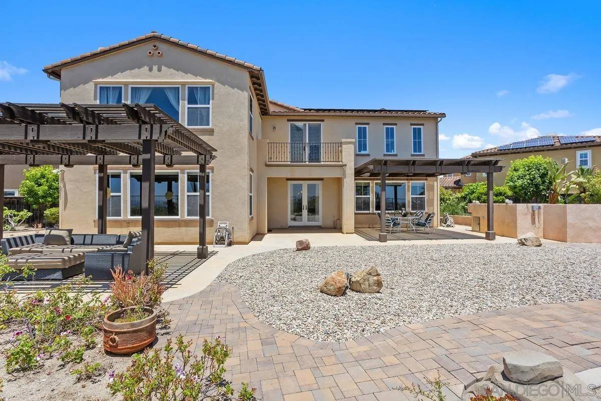 Oceanside, CA 92057,5029 Medalist Ct