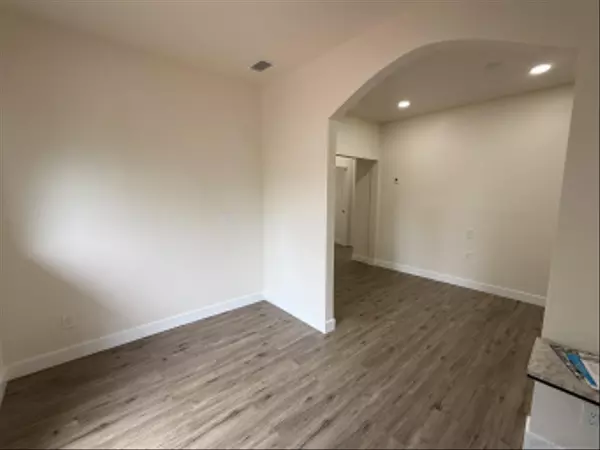 La Jolla, CA 92037,6527 La Jolla Blvd