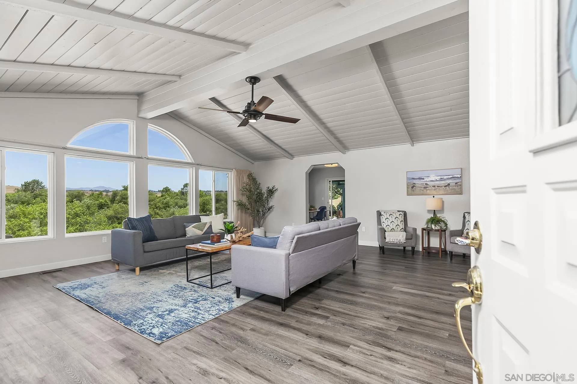 Oceanside, CA 92057,5188 Weymouth Way