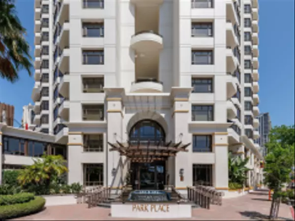 San Diego, CA 92101,700 W Harbor Dr #202