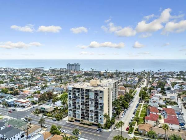 San Diego, CA 92109,4944 Cass St #409