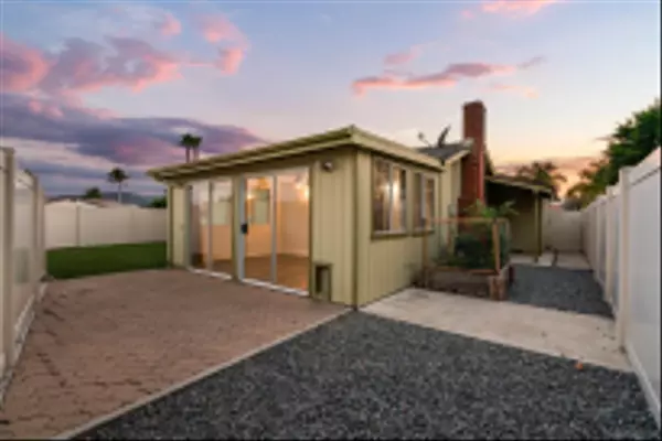 Santee, CA 92071,9447 Medina Dr
