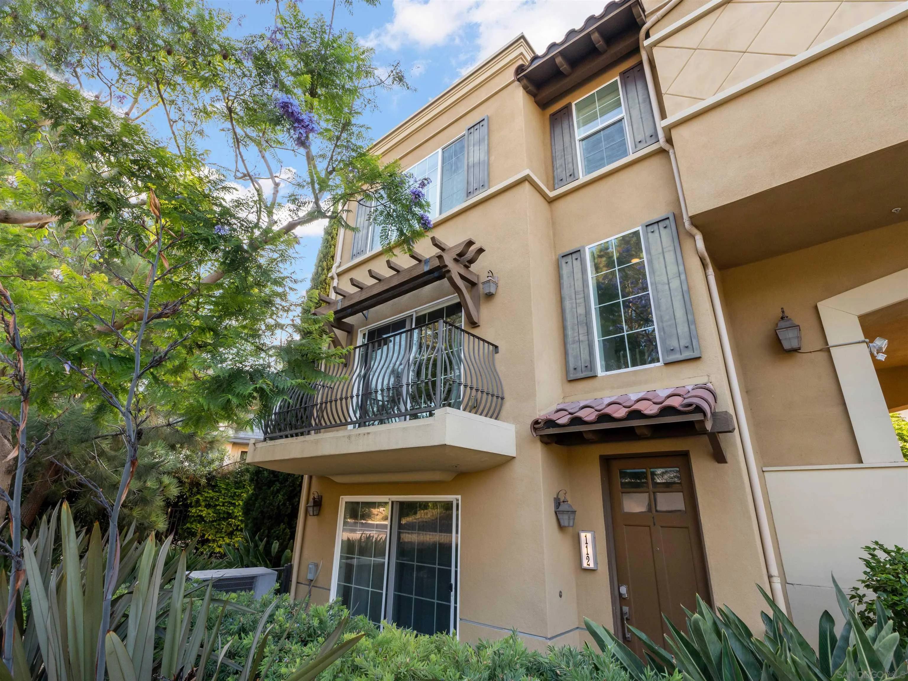 2400 Torrey Pines Rd #112, La Jolla, CA 92037