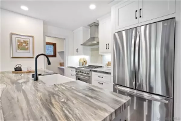 San Diego, CA 92103,3635 Kite St