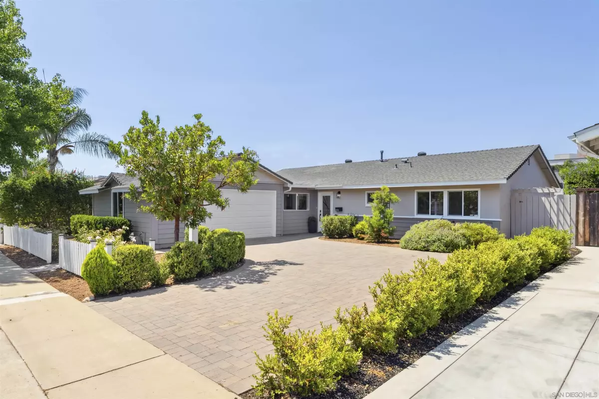 San Diego, CA 92123,8792 Haveteur Way