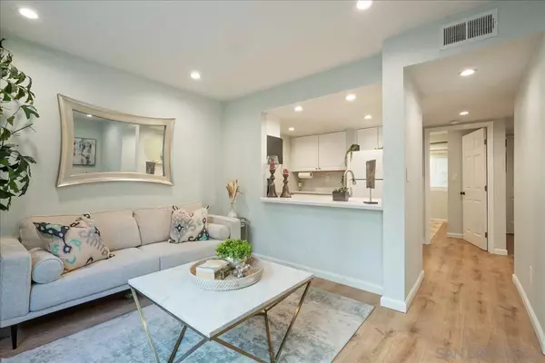 San Diego, CA 92110,5736 Lauretta