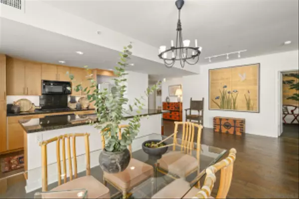 San Diego, CA 92103,3812 Park Blvd #209
