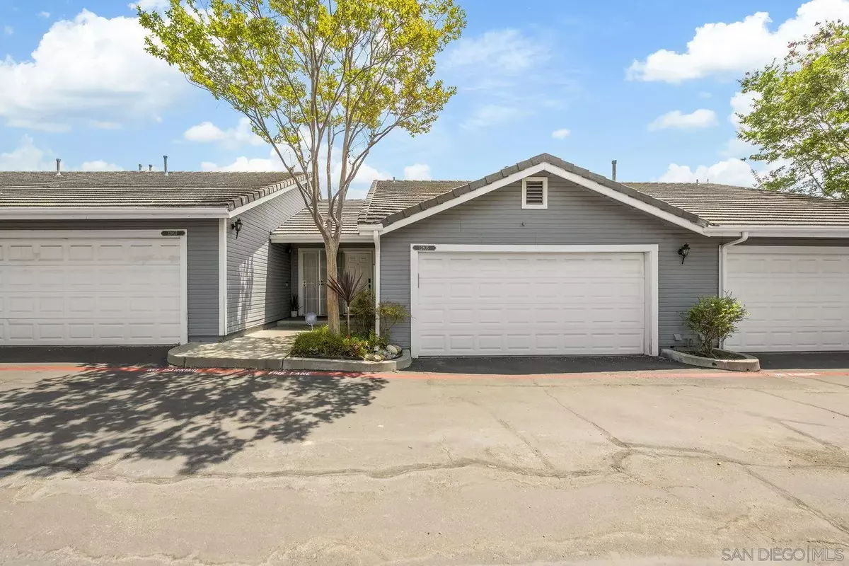 Poway, CA 92064,12805 Carriage Heights Way