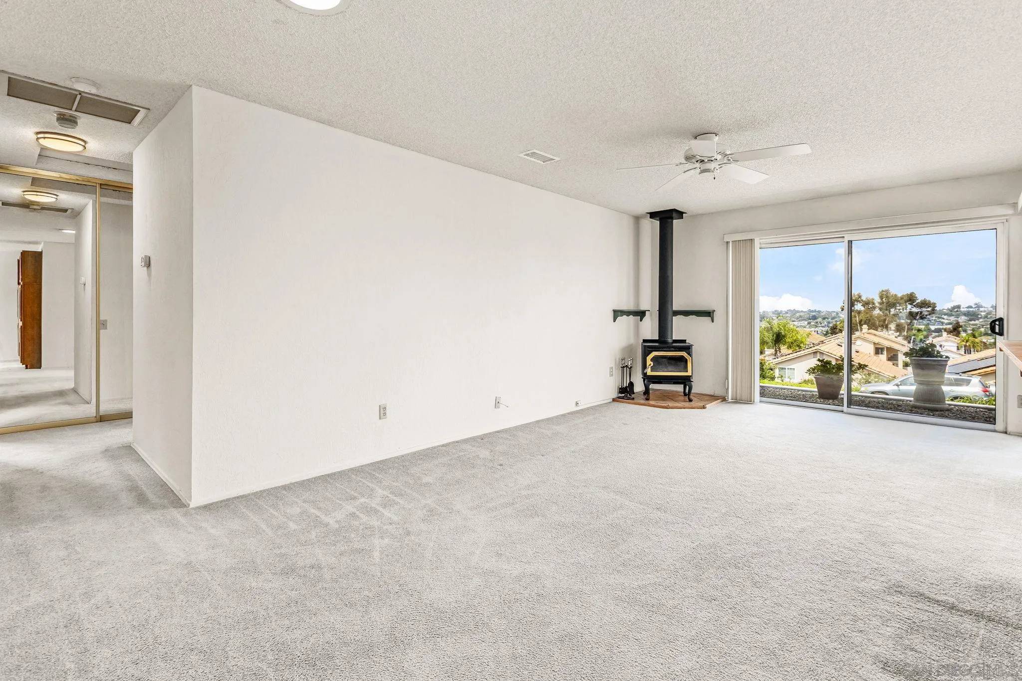Vista, CA 92081,628 Via Santa Paulo
