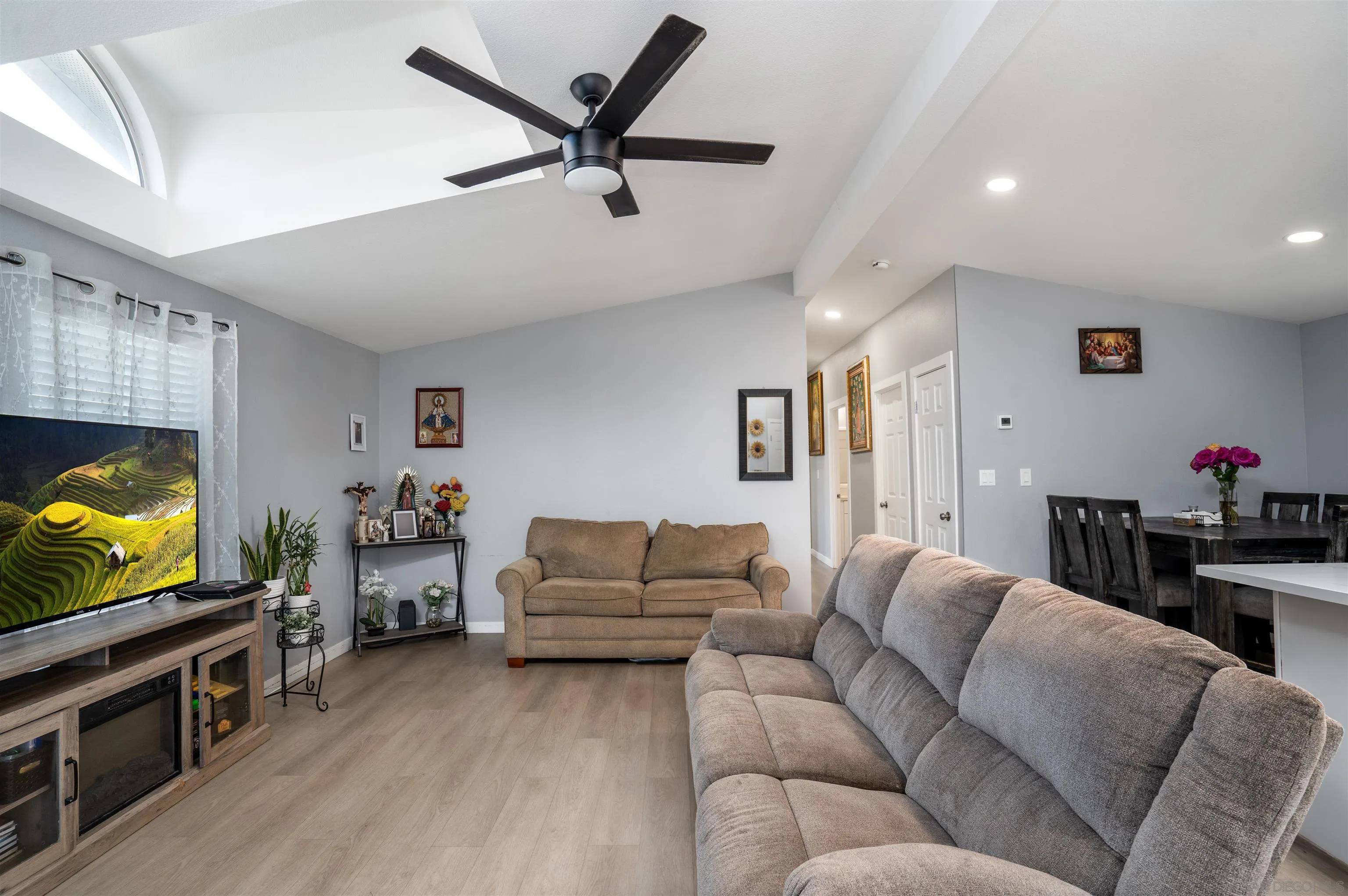 Poway, CA 92064,13103 Corona Way