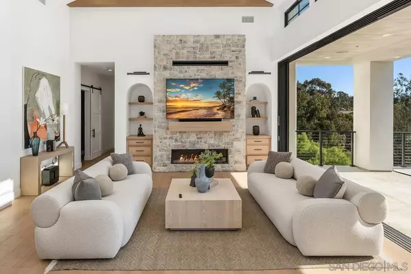 Rancho Santa Fe, CA 92067,6691-93 Camino Saucito
