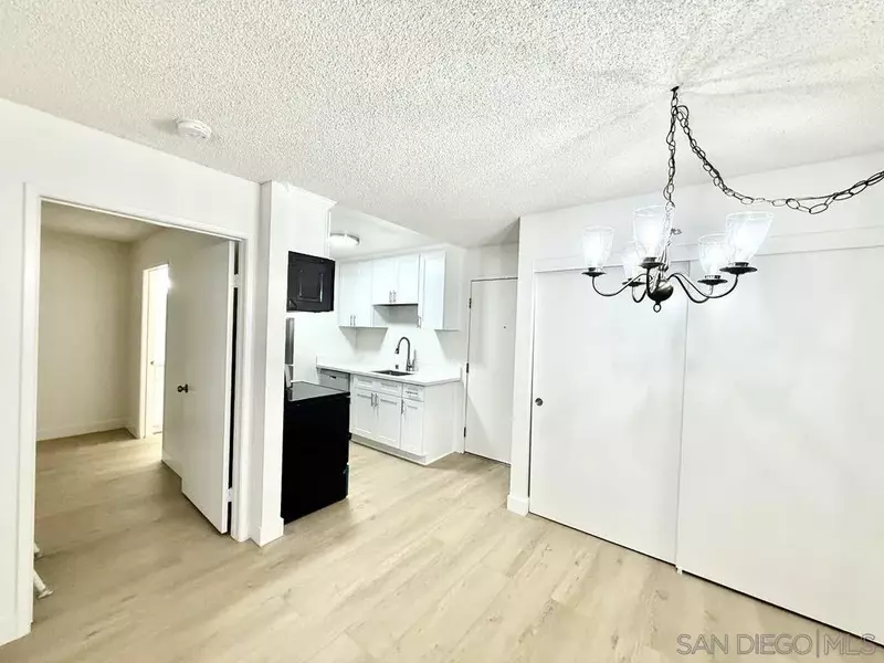 6650 AMHERST ST #2C, San Diego, CA 92115
