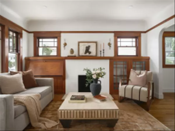 San Diego, CA 92116,4532 Kensington Drive