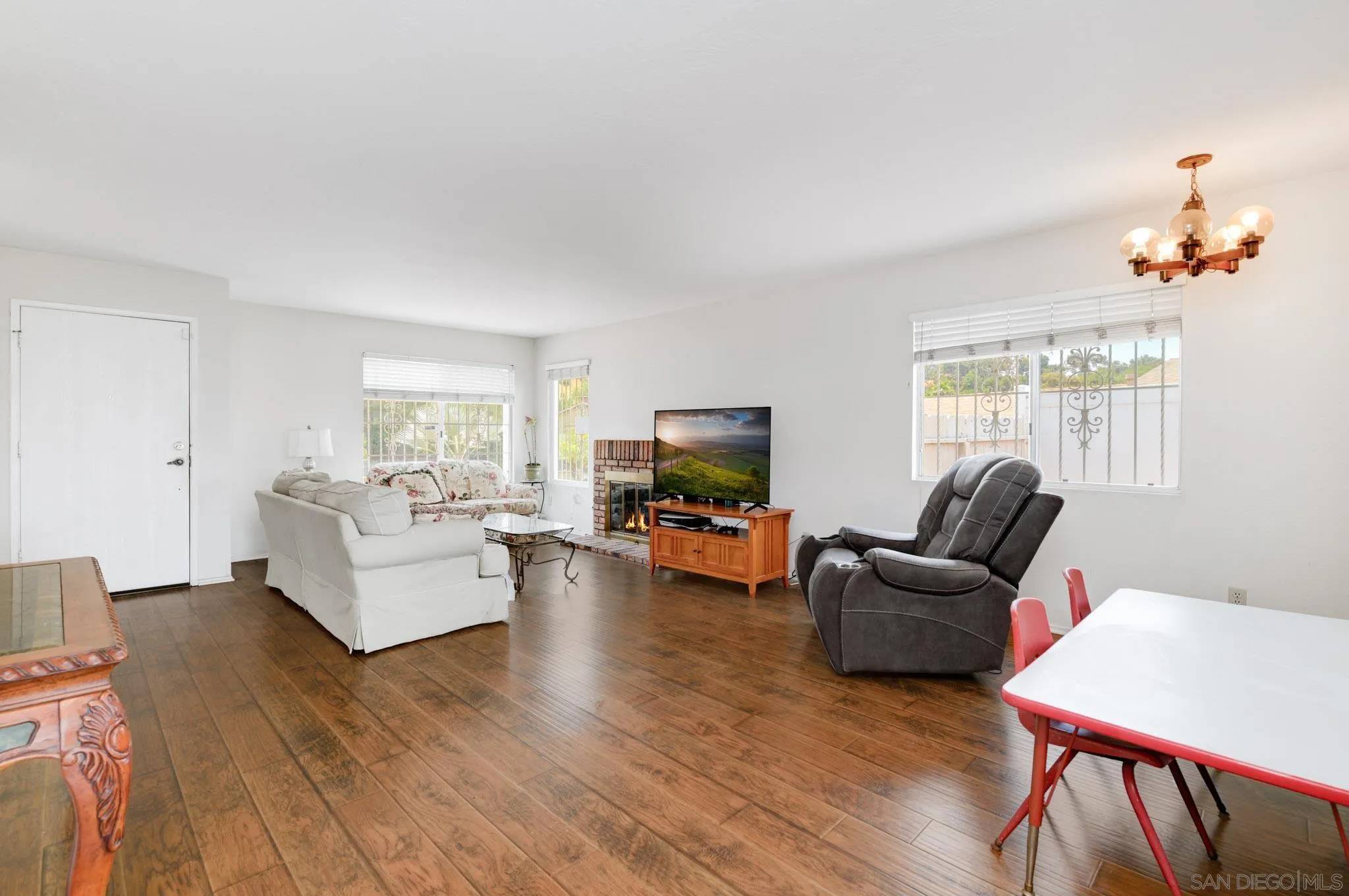 San Diego, CA 92114,7096 Bullock Dr