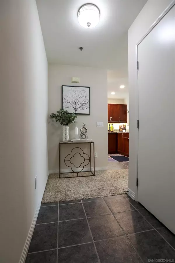 San Diego, CA 92101,427 9th Avenue #501