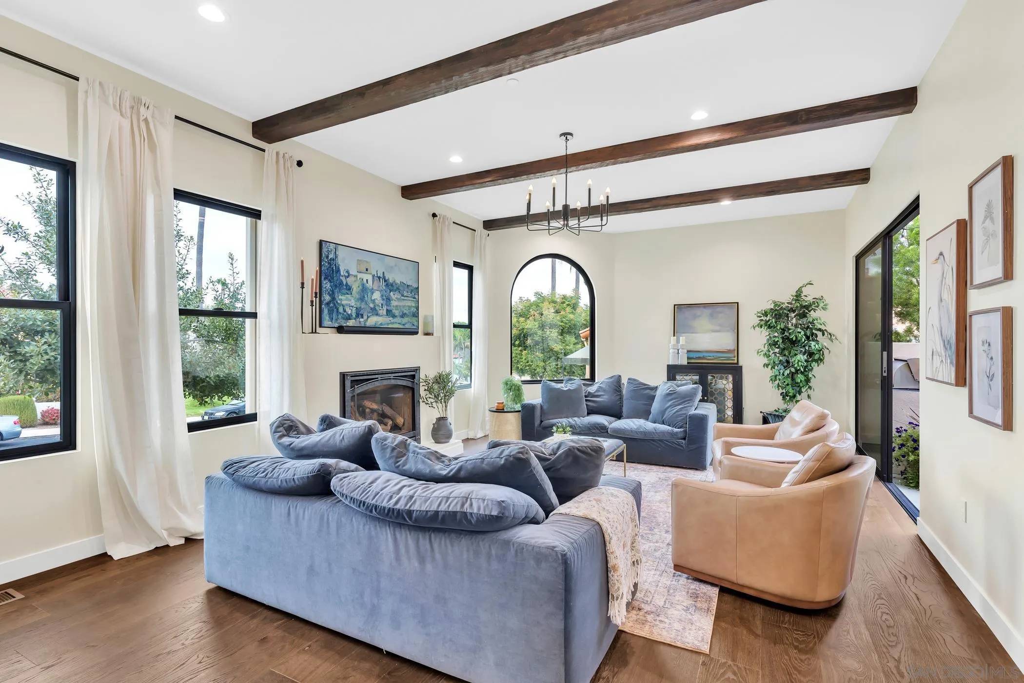 San Diego, CA 92106,3345 Elliott St