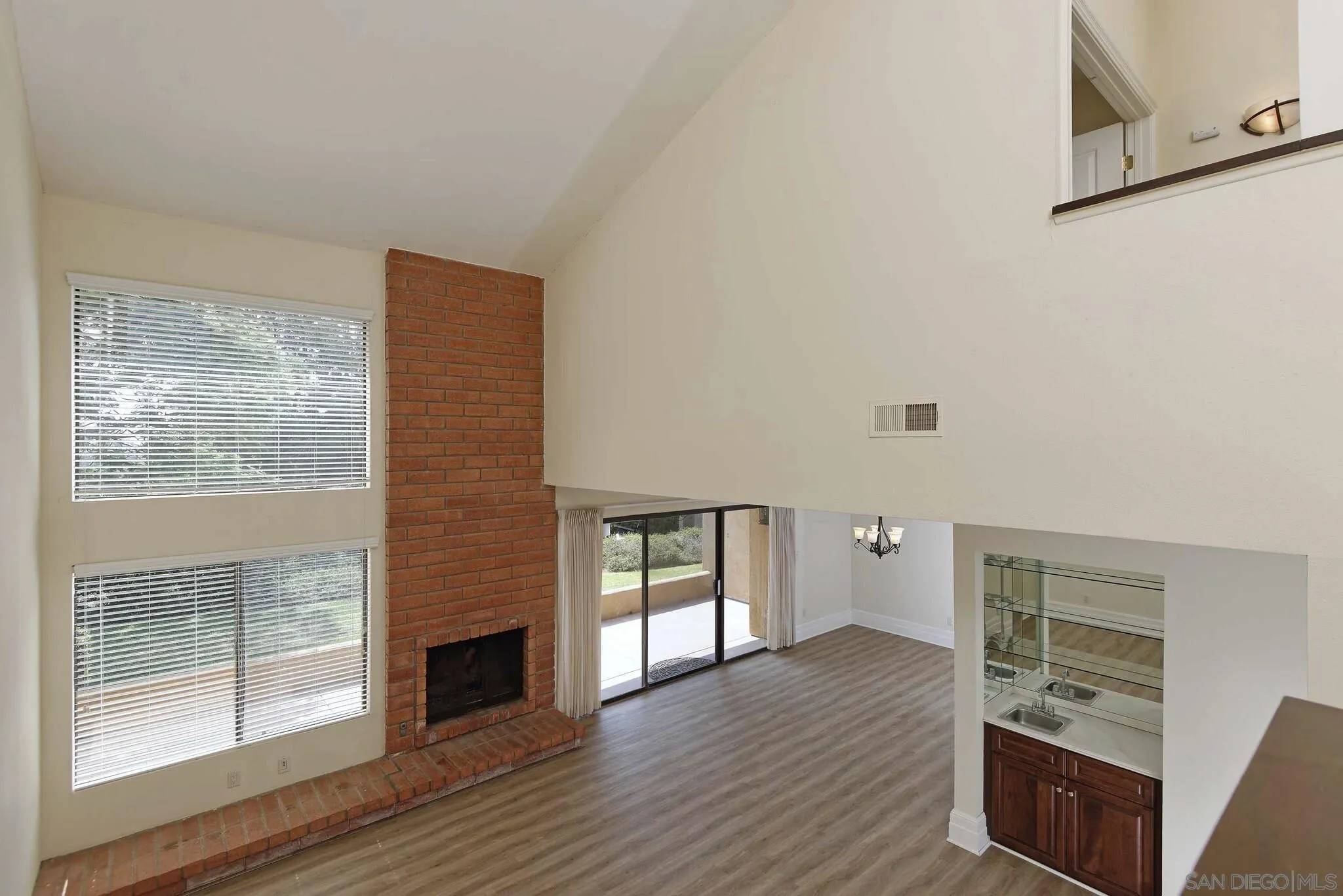 La Jolla, CA 92037,2585 Caminito Muirfield