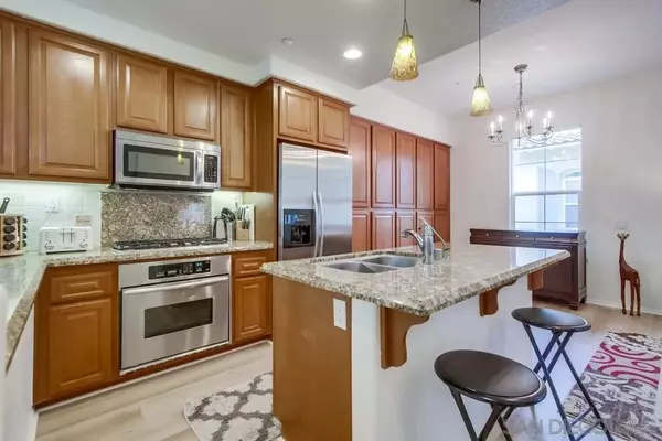 San Diego, CA 92108,2856 Villas Way