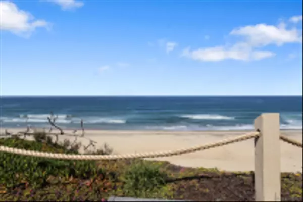 Solana Beach, CA 92075,573 S Sierra #10