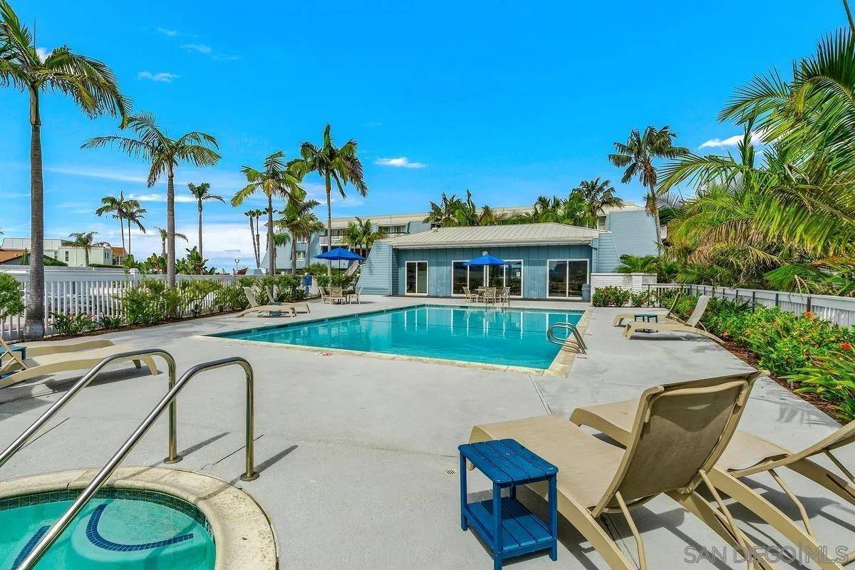Coronado, CA 91910,16 Montego Ct