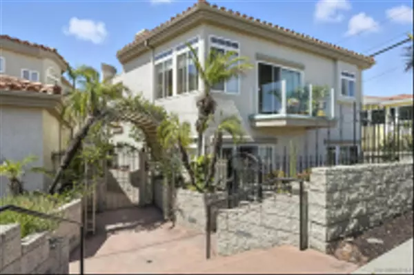 San Diego, CA 92109,3701 Riviera Dr #4