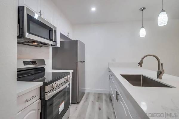 4209 45th #8, San Digeo, CA 92115