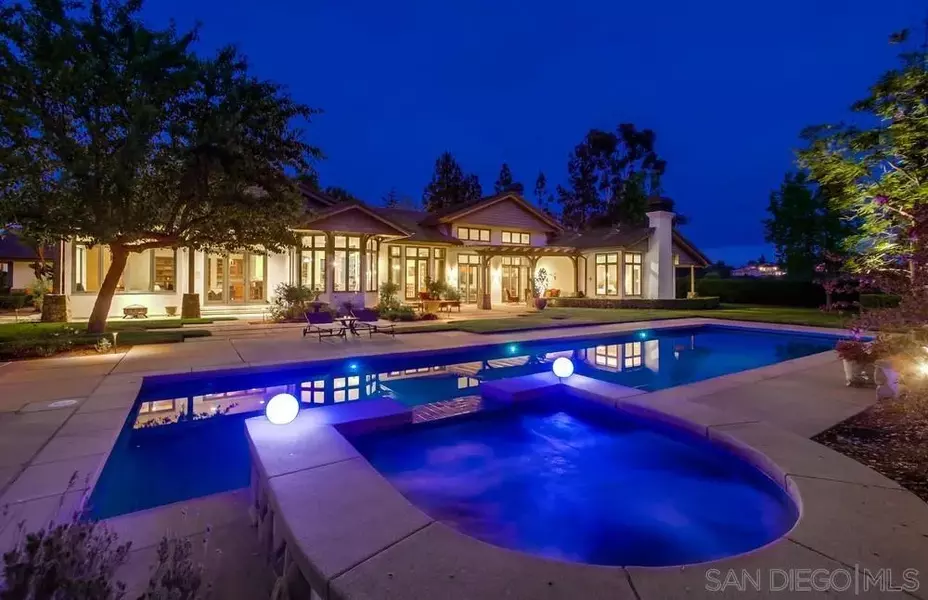 15622 El Camino Entrada, Poway, CA 92064