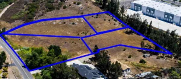 Escondido, CA 92029,0 Kauana Loa Dr #16
