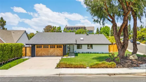 Carlsbad, CA 92011,7105 Mimosa Dr