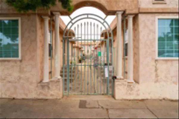 San Diego, CA 92116,3226-32 Adams Ave