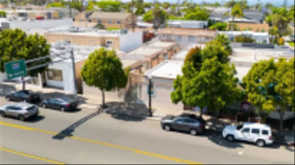 San Diego, CA 92116,3226-32 Adams Ave
