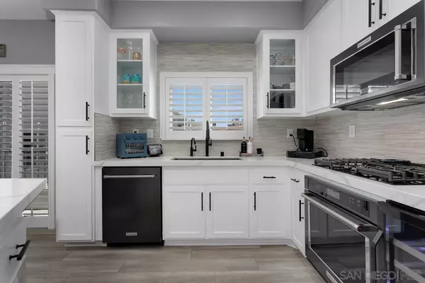 Oceanside, CA 92054,725 N Cleveland St