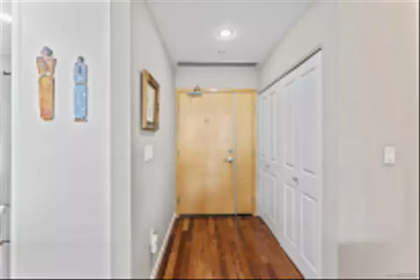 San Diego, CA 92101,850 Beech Street #1503