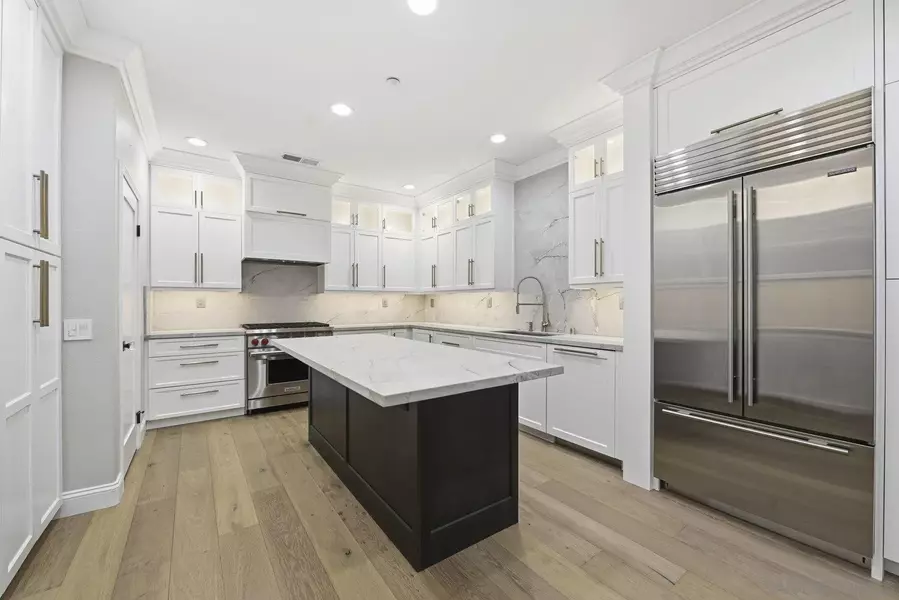 6467 Alexandri Cir, Carlsbad, CA 92011