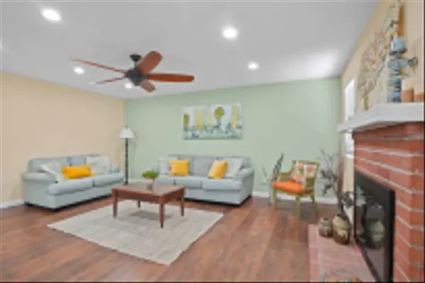 San Diego, CA 92126,9155-57 Gold Coast Dr