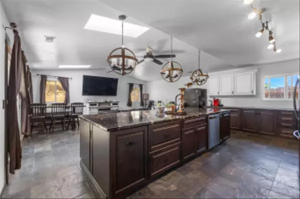 Santee, CA 92071,8524 Big Rock Rd