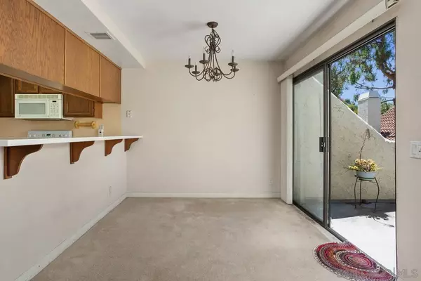 San Diego, CA 92128,17945 Caminito Pinero #278