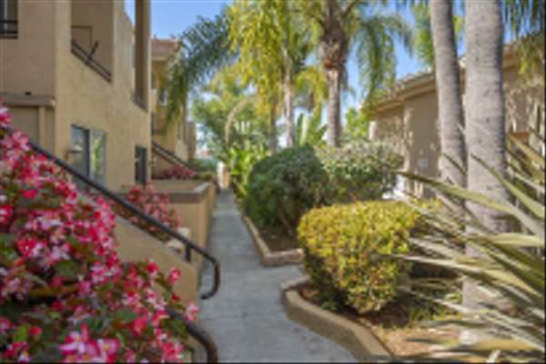 3957 Nobel Dr #208, San Diego, CA 92122