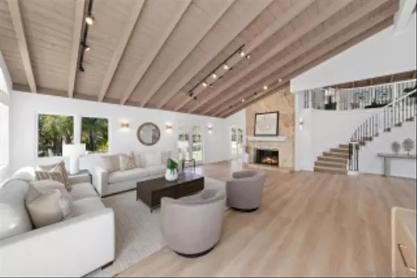 La Jolla, CA 92037,6937 Paseo Laredo