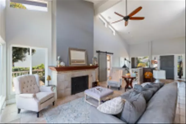 17924 Saint Andrews Dr, Poway, CA 92064