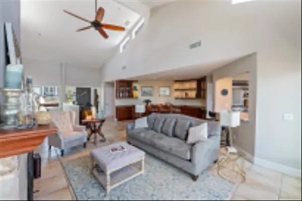 Poway, CA 92064,17924 Saint Andrews Dr