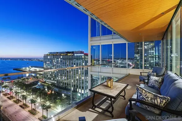 San Diego, CA 92101,888 W E Street #1801